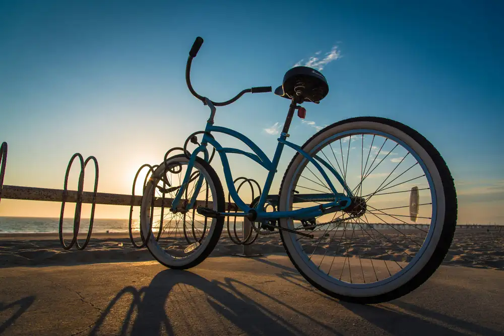 Rowerem przez&nbsp;Półwysep Helski. Dlaczego Puck to&nbsp;najlepsza baza wypadowa na&nbsp;trasę R10?
